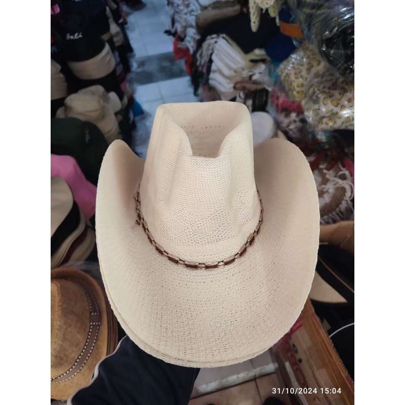 Topi Koboi Rajut /  Topi Koboi Dewasa