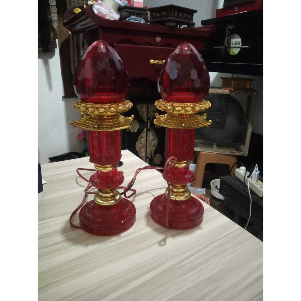 Lampu Sembayang Kuno Jadul Antik