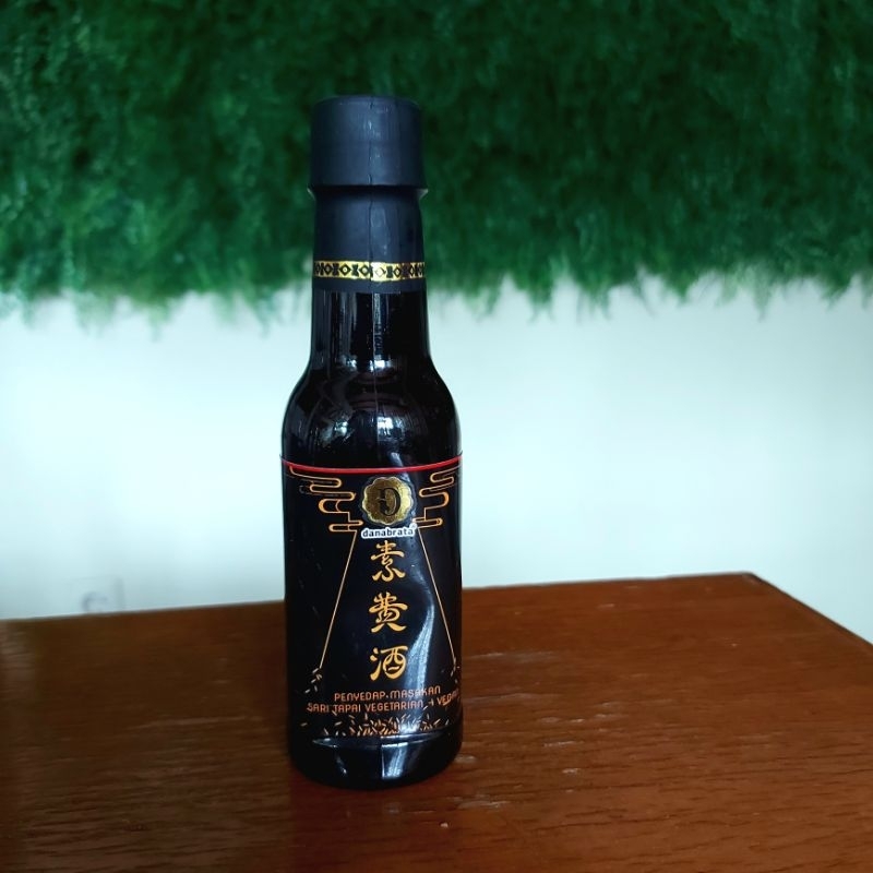 

PENYEDAP MASAKAN SARI TAPAI, VEGAN, VEGETARIAN, 250ml, DANABRATA