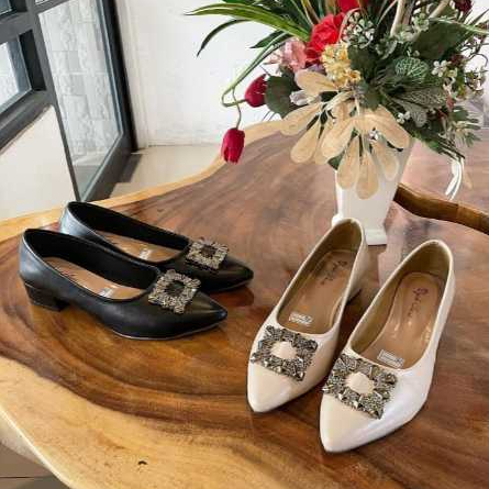 Sepatu Flat Shoes Wanita Dewasa / Sepatu Wanita Casual kerja kuliah / Sepatu Wanita Modern simpel Dy
