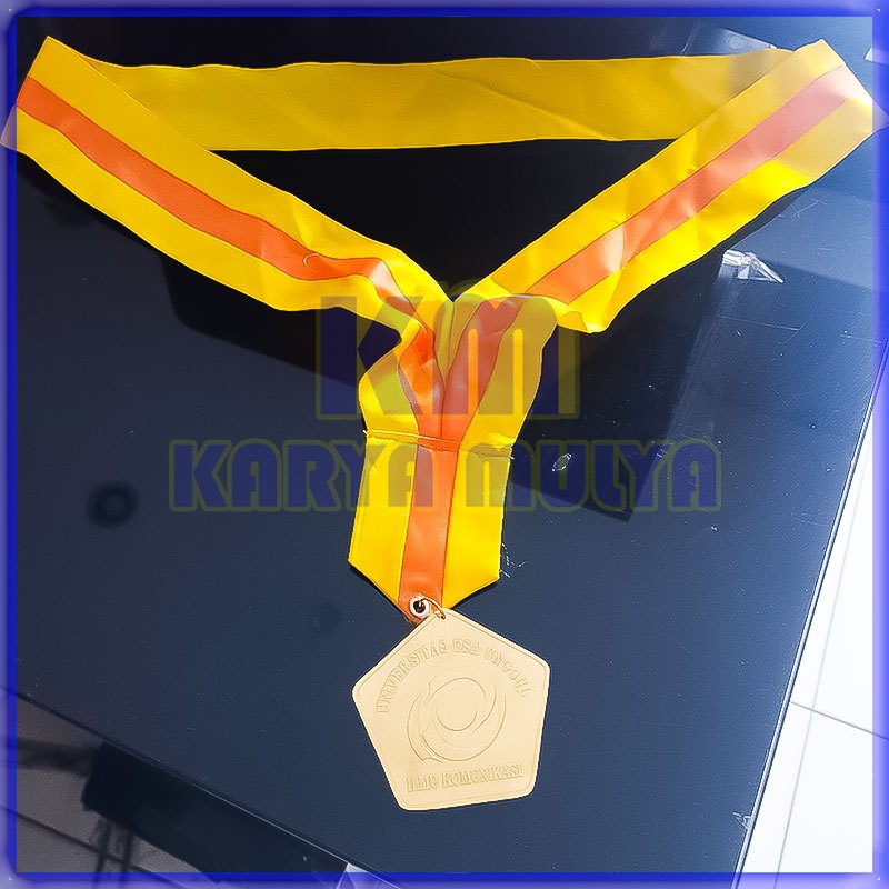Medali Kelulusan Logo Universitas Esa Unggul Medali Wisuda Universitas - Karya Mulya