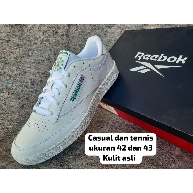 Sepatu reebok putih sneakers reebok club c revenge mu white red