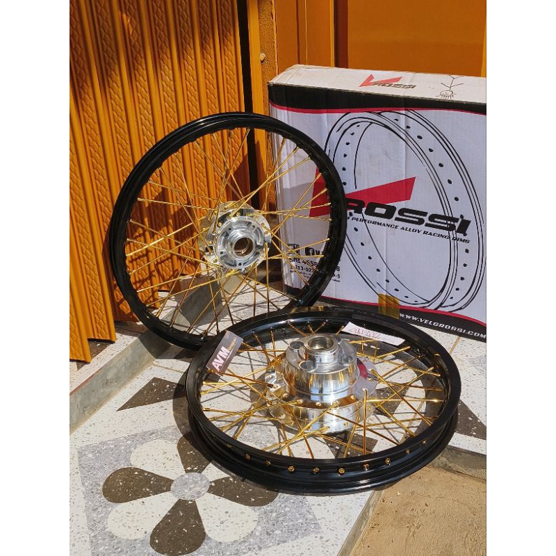 velg rossi megapro cb verza velg rossi ring 17 tiger revo tirev vixion old vixion new satria fu pele