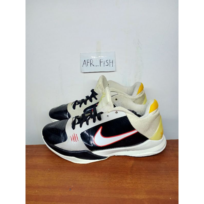 Sepatu Basket Nike Kobe Size 44 Original