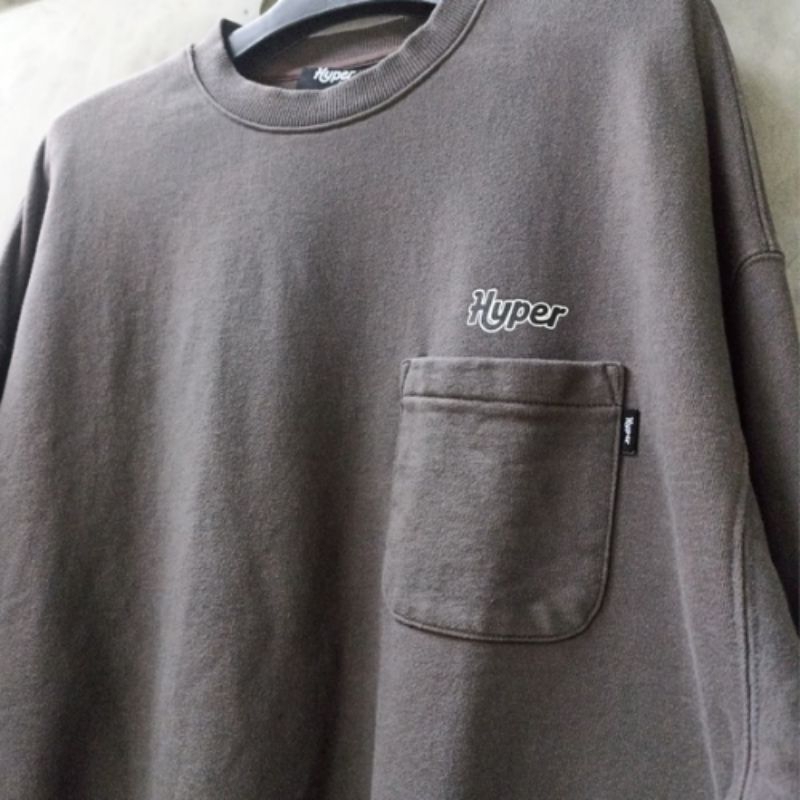 CREWNECK POCKET HYPER BY SPAO