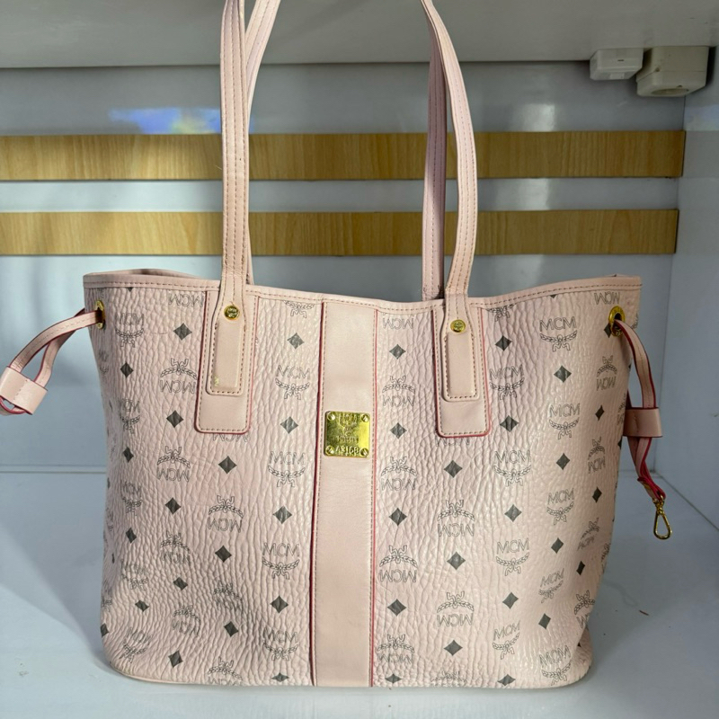 preloved mcm large tote bag pink good condition