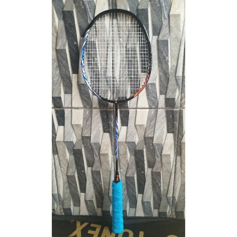 raket yonex astrox 100zz