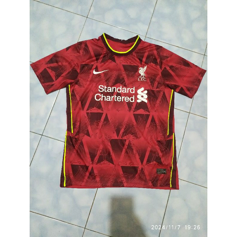 Jersey retro Liverpool leaked/fantasy size M