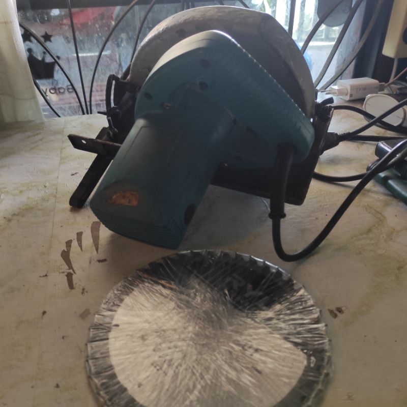 Mesin Circular Saw GMT (Bekas)