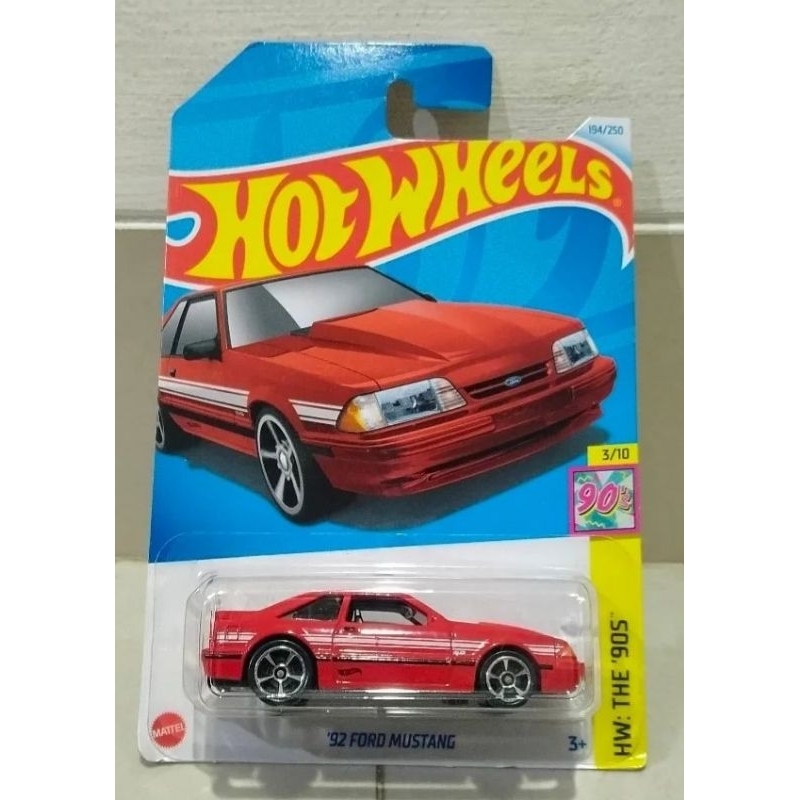 hot wheels 92 ford mustang