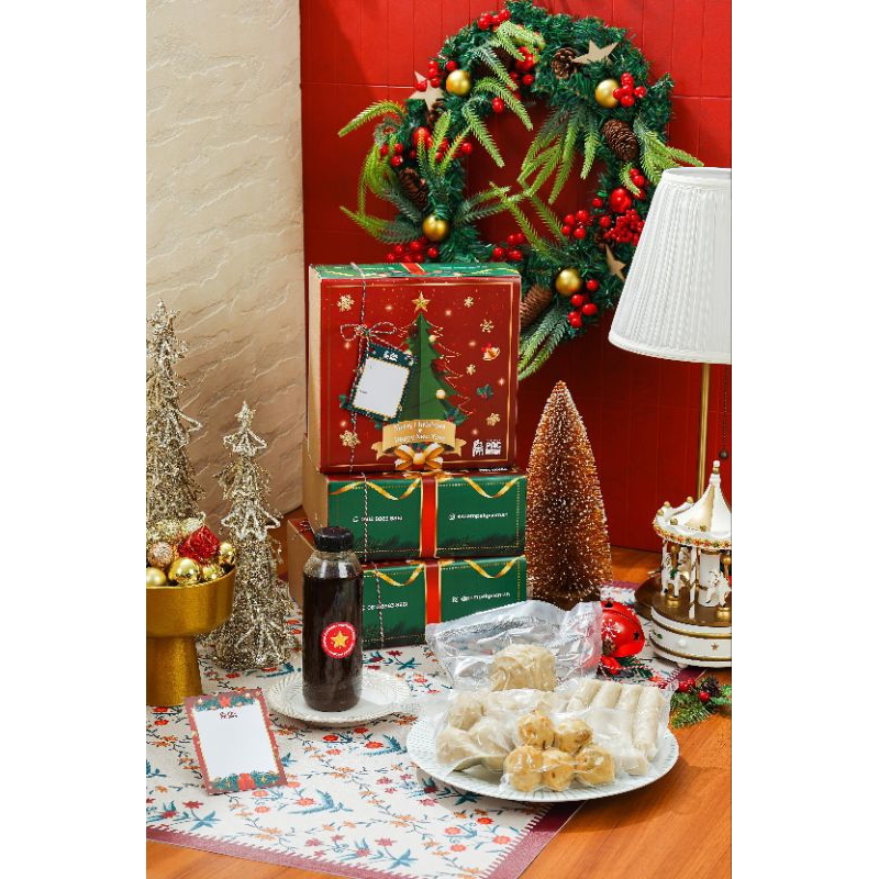 

Hampers Natal / Christmas Hampers Pempek Pacman