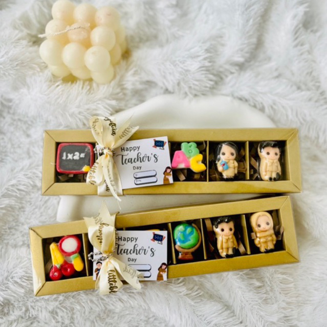 

Hampers Chocolate Teacher’s Day ( isi 6 )