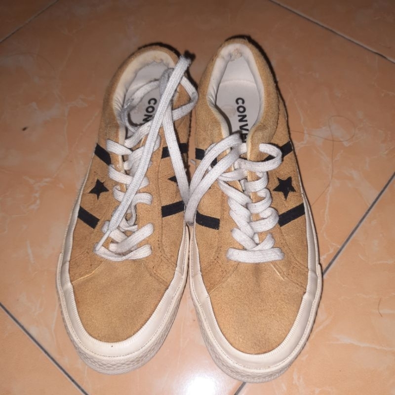 Sepatu Convers kuning thrift/second original