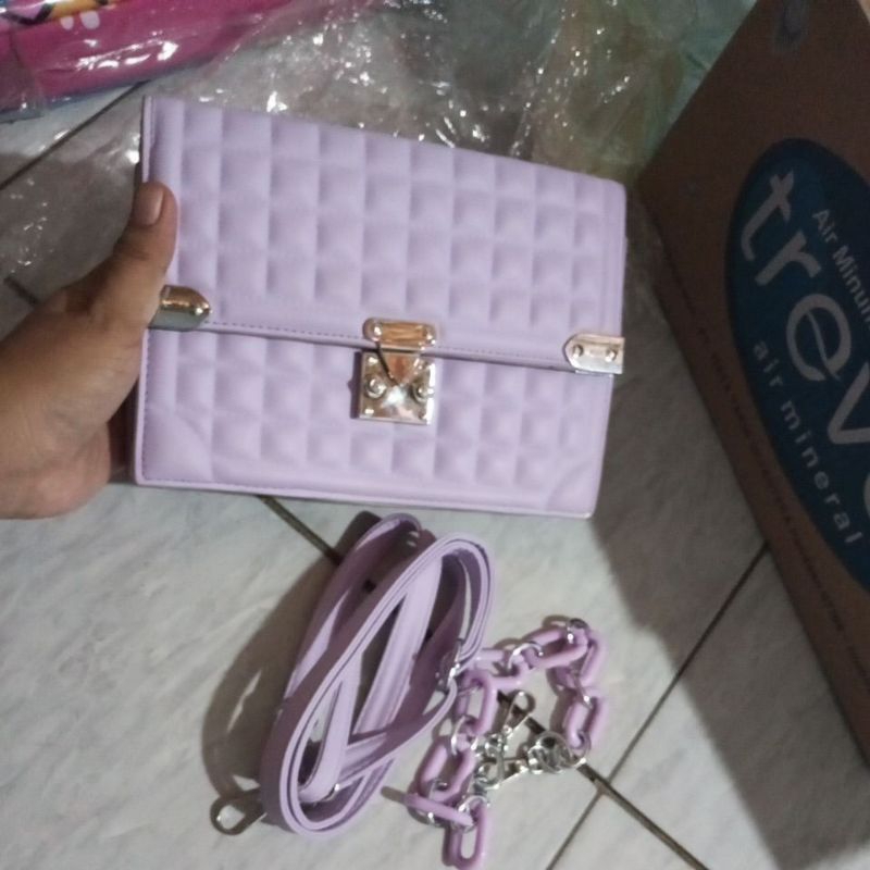 tas lilac