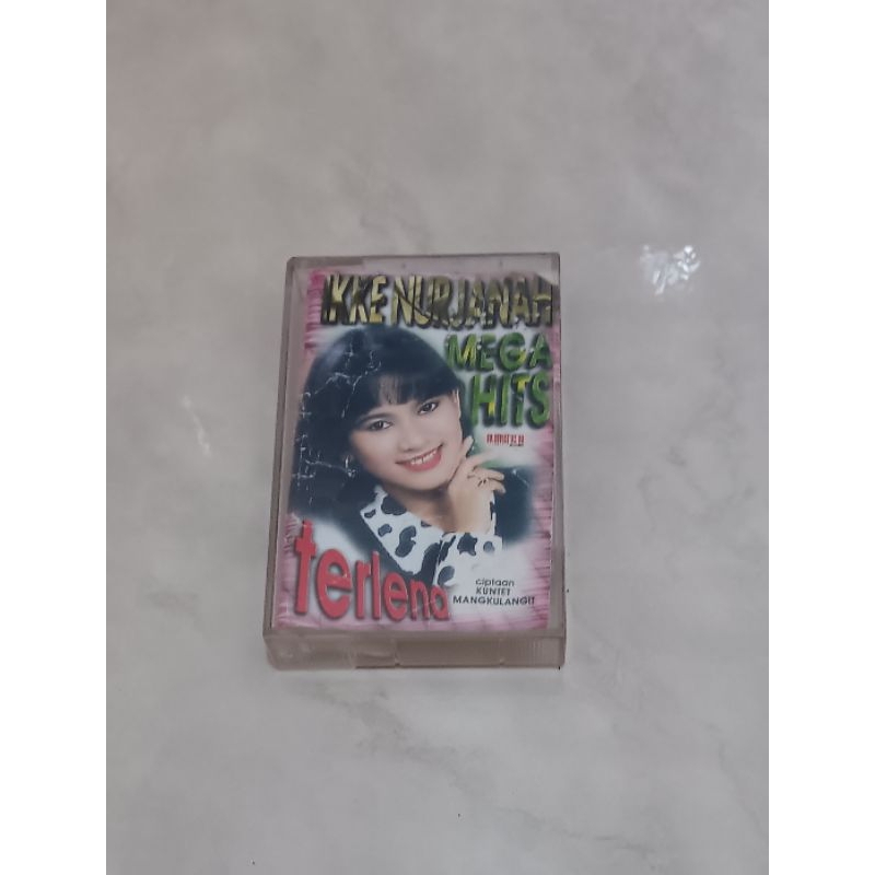 Kaset Mega Hits Ikke Nurjanah Terlena