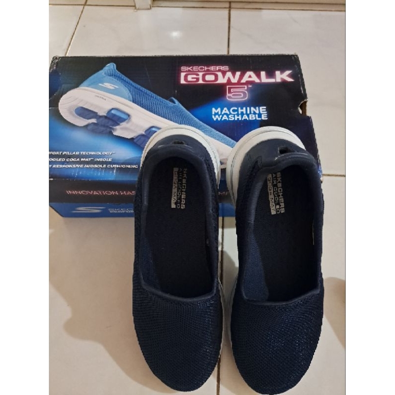 Sepatu Skechers Go-Walk 5