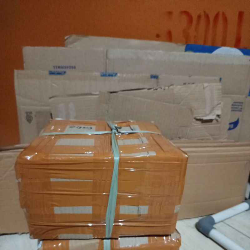 

pembungkus tambahan kardus
