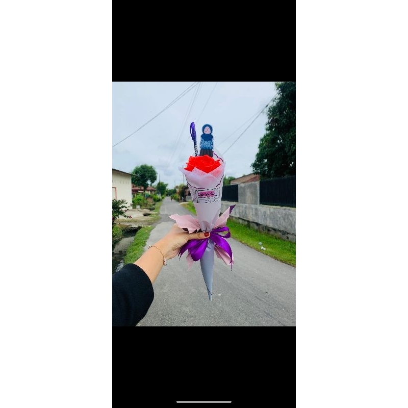 

bucket single rose mini