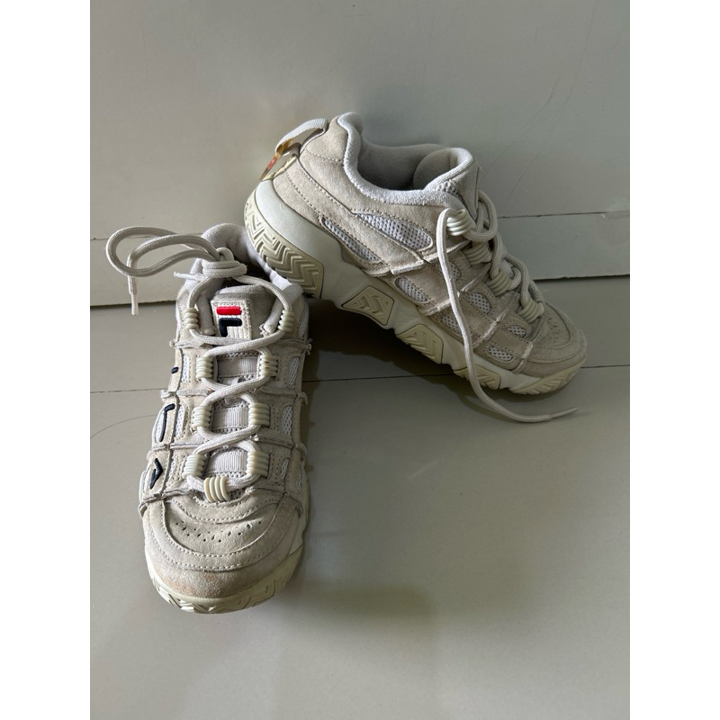 Sepatu FILA Barricade XT