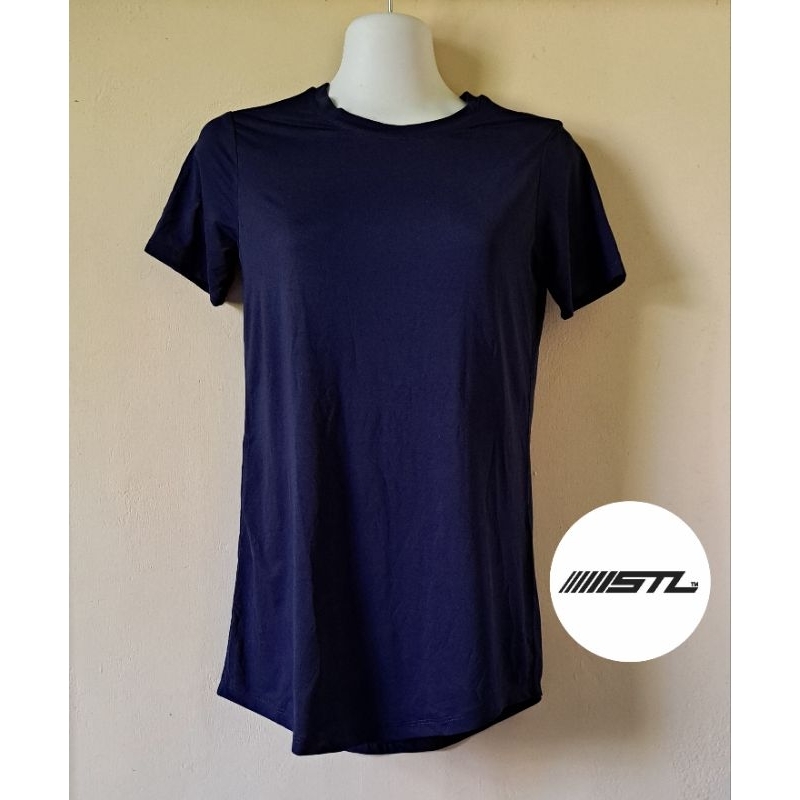 [PRELOVED/THRIFT] STL KAOS T-SHIRT ATASAN SPORT OLAHRAGA WANITA WARNA NAVY