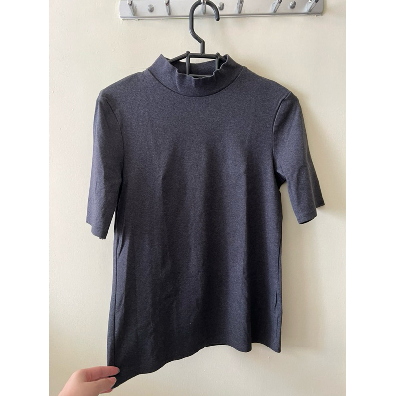 Kaos Uniqlo Preloved