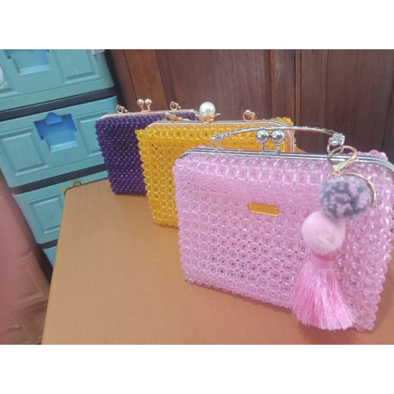 tas pesta manik manik