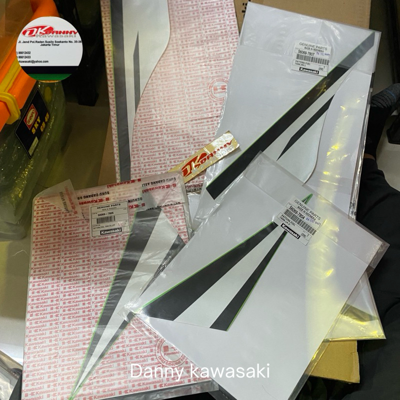 Stiker tangki ninja rr new se 2014 original stiker