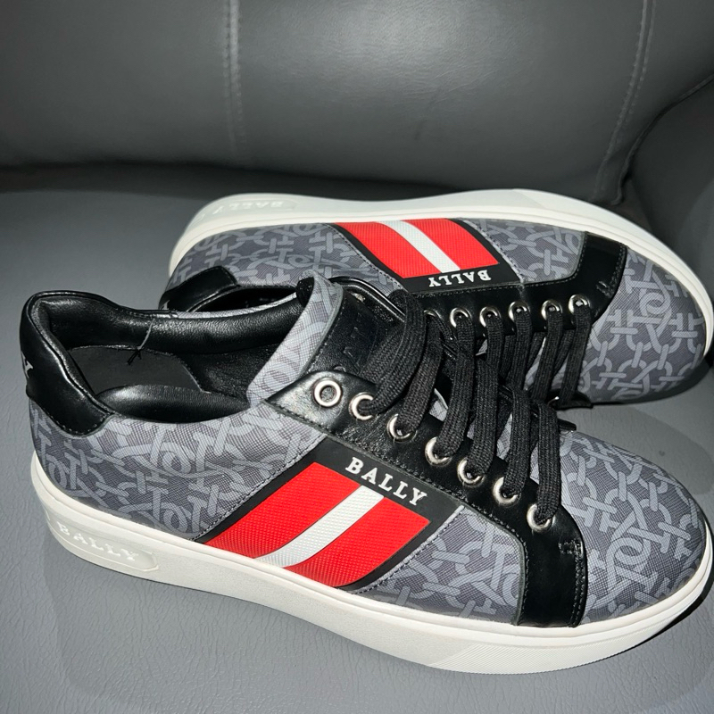 Sepatu Casual Brand Bally