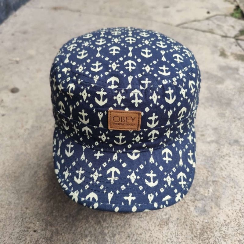 Topi komando pria obey propaganda