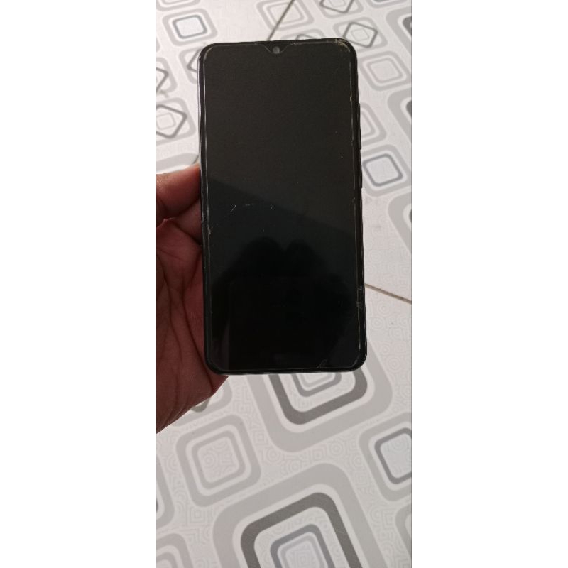 hp minus Vivo y91c Ram 2/32 minus LCD ( Hp saja)