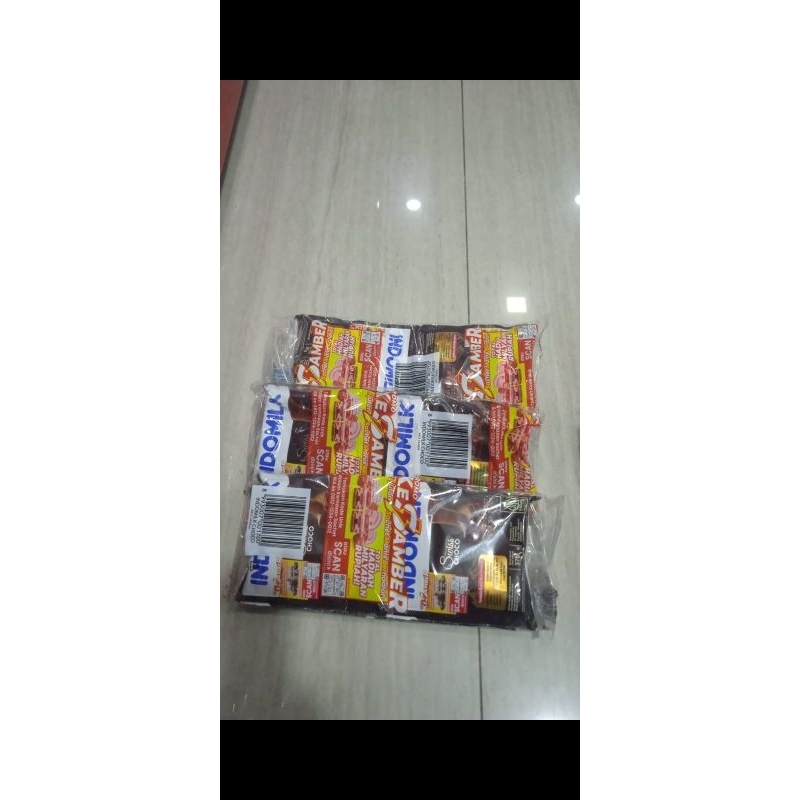

Susu sachet Indomilk kental manis isi 6 sachet @37gr