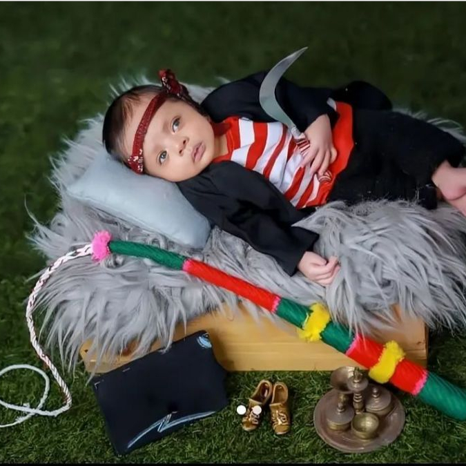 Edit Foto Bayi Plus Cetak 12R Bayi Laki Laki Tema Baju Madura