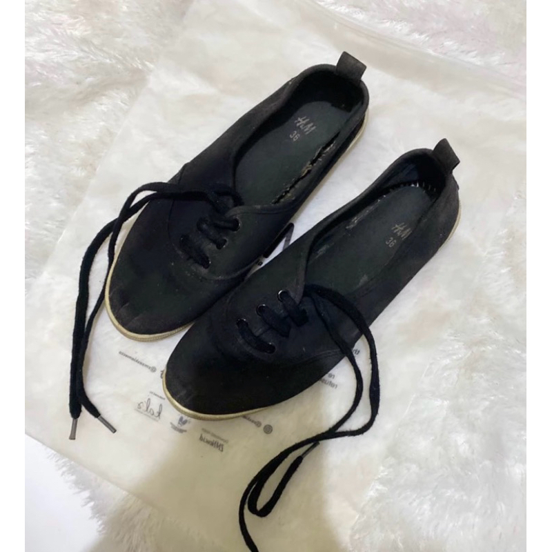 Preloved Sepatu Sneakers Keds Wanita H&M