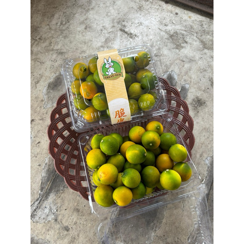 

HAPPYFRESHFRUIT Jeruk Kimkit Kumquat Segar Premium Manis Lokal Buah Mini 1 Pack - 400g