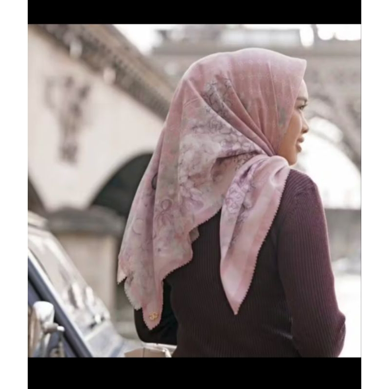 Lawasan..... Buttonscarves Hydrangea Rabe