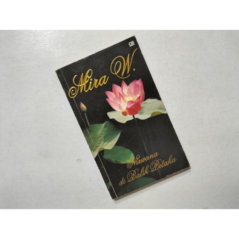 Novel Nirwana di Balik Petaka, karya Mira W