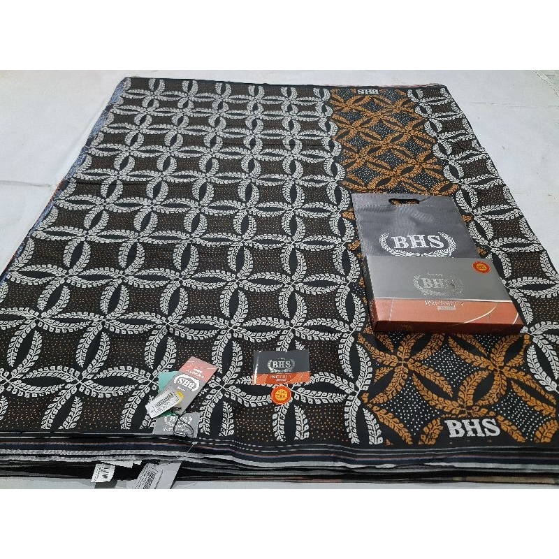 Sarung BHS Infinity Batik Silver Free Pouchbag