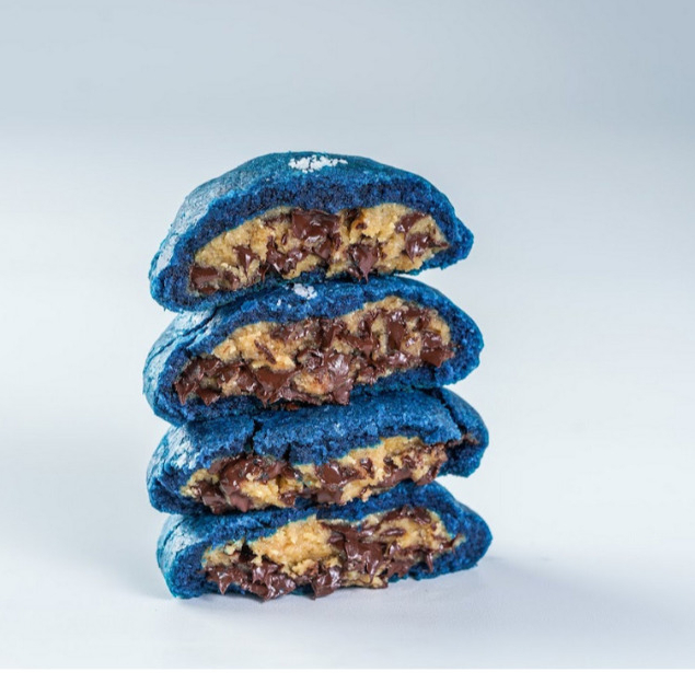 

QH Cookie Monster Dengan Isi Cokelat Leleh Fudgy