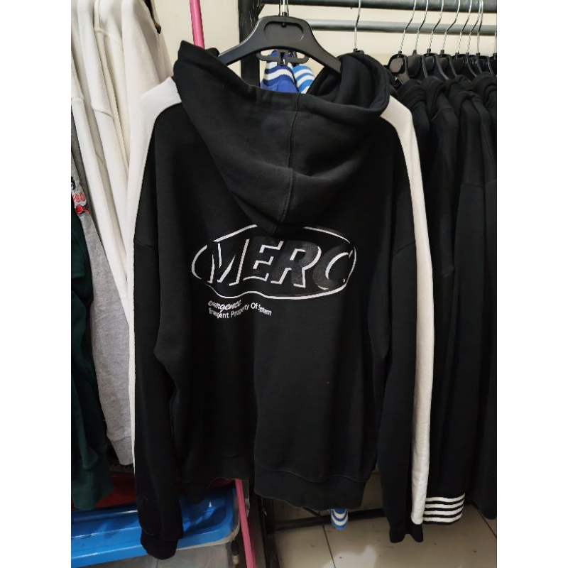 hoodie hitam acover merc