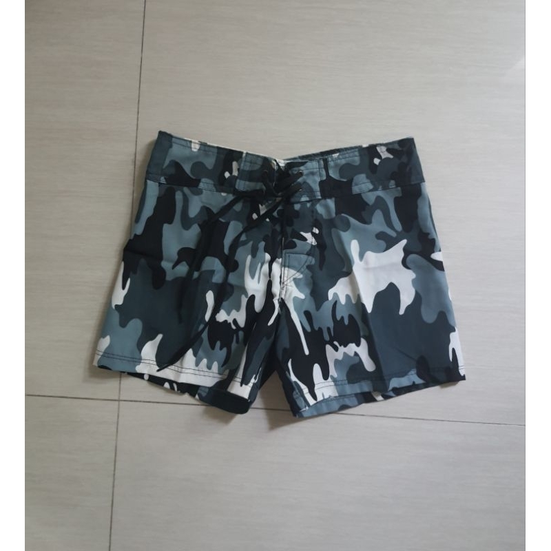PL Celana pendek perempuan motif Army grey