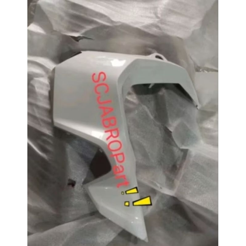 64502 K0W N00...COVER L FRONT SIDE ..NEW HONDA ADV 150..ORI AHM