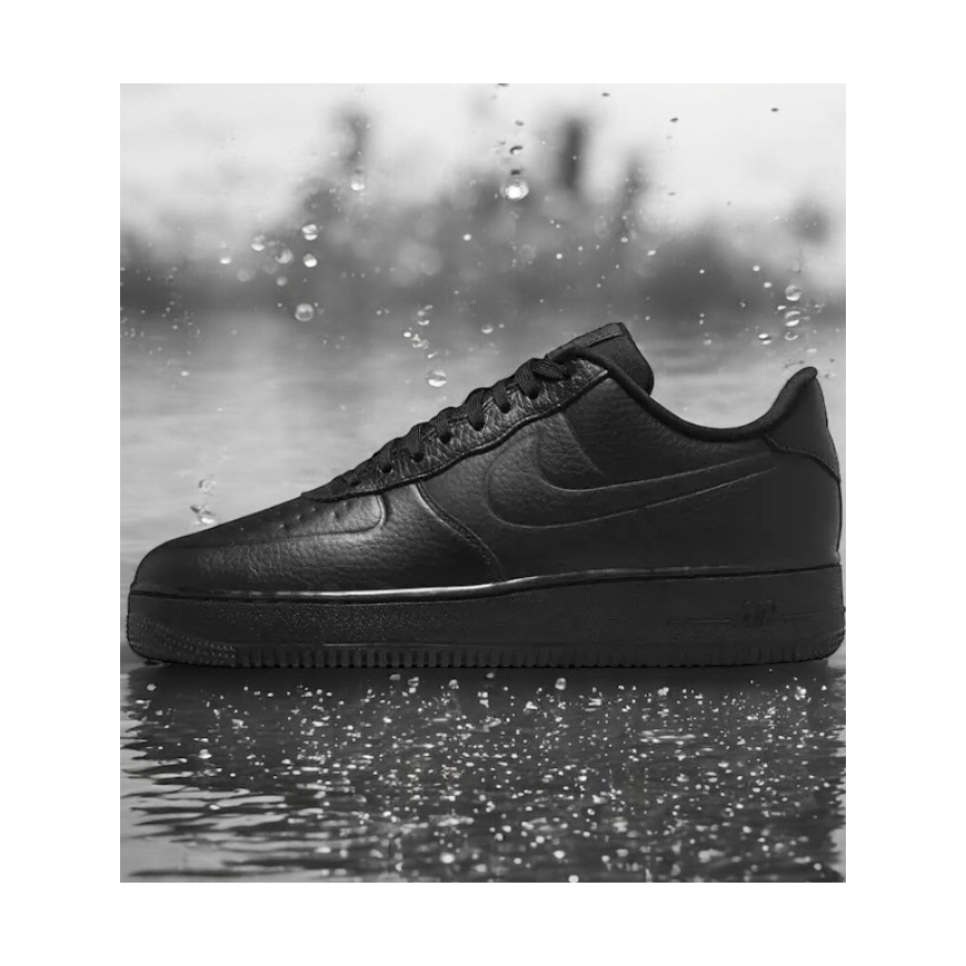 Nike Air force 1 Triple Black Waterproof 100% Original BNIB(sepatu baru dalam box)