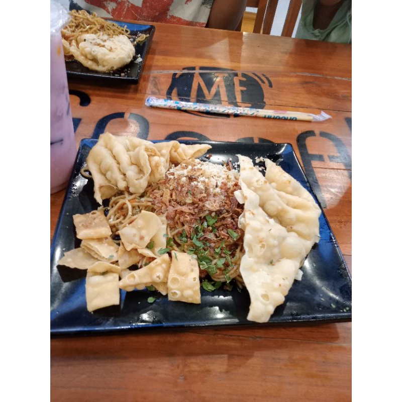 

paket mie lengkap