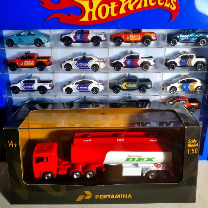 Diecast Miniatur Truck Truk Tanki Pertamina Dex Skala 1:50