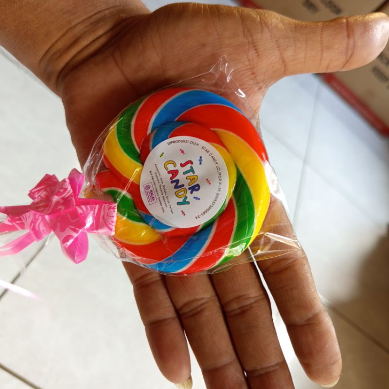 

Lollipop Bundar | Lingkaran | Permen Lollipop | Harga tertera per pembelian 5 pcs | cocok untuk camilan, hadiah, maupun kado orang-orang tersayang