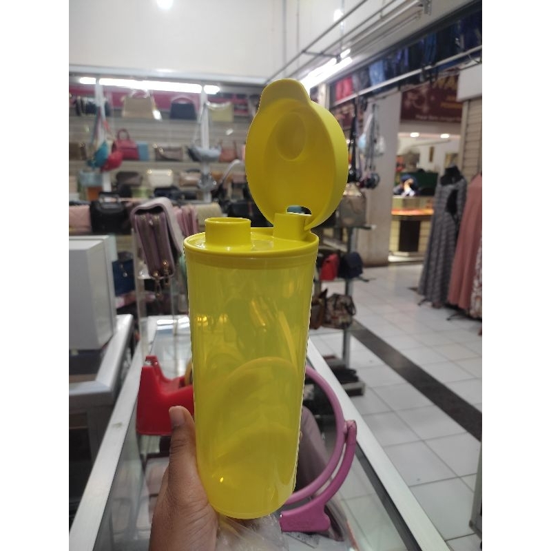 T - Tumbler tupperware