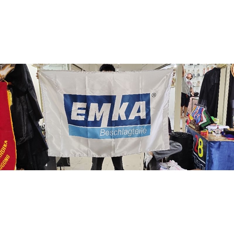 

custom bendera logo custom bendera negara 2 muka atau bolak balik 2 bahan dijahit jadi satu bendera