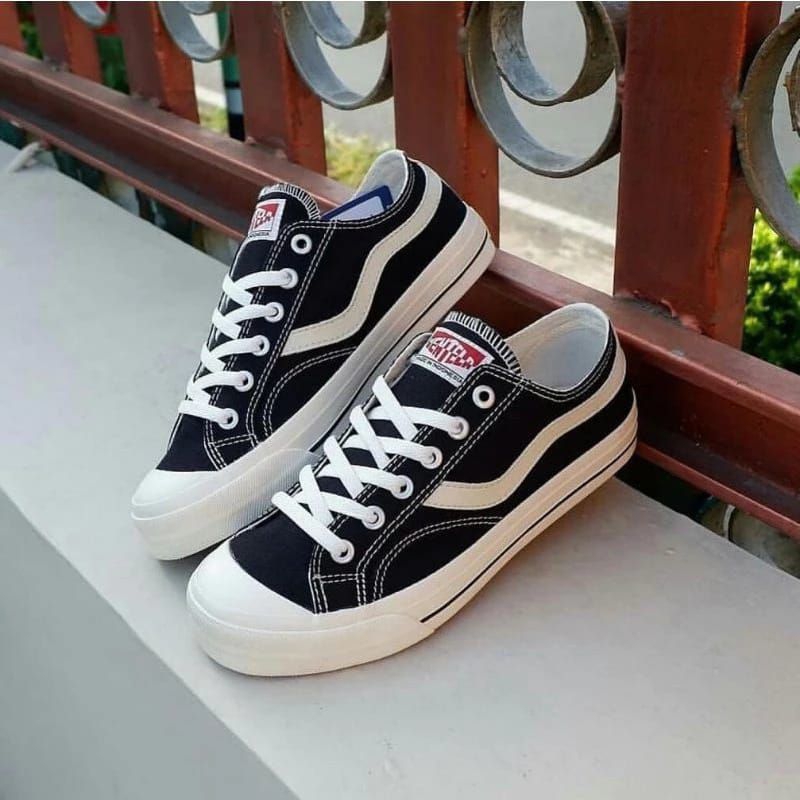 VENTELA PUBLIC LOW BLACK NATURAL ORIGINAL - SEPATU VANTELA PUBLIC BLACK WHITE NATURAL LOW CUT