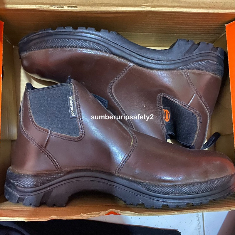 Sepatu Safety DR. OSHA 2222 PRINCIPAL ANKLE BOOT Ujung Besi