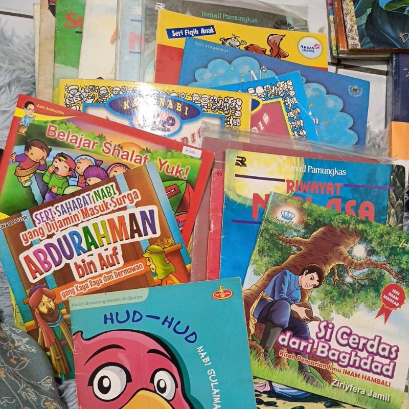 Aneka buku anak islami, bekas